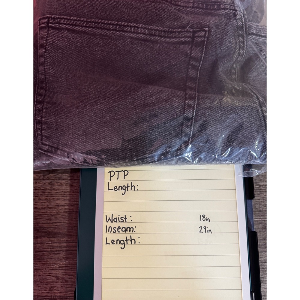 Wild Fable Womens 90s Relaxed Straight High Rise Grey Acid Wash Jeans Size 12 - Picture 4 of 4